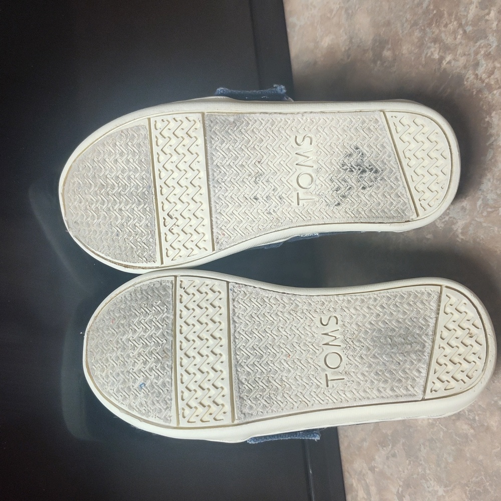 Toms Blue and White Sneakers Size 8 Toddler Boy - Picture 6 of 7